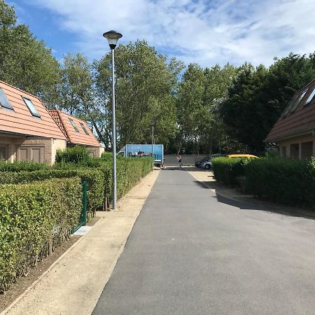 Vakantiehuisje De Panne Vlak Aan Plopsaland En De Zee Luaran gambar
