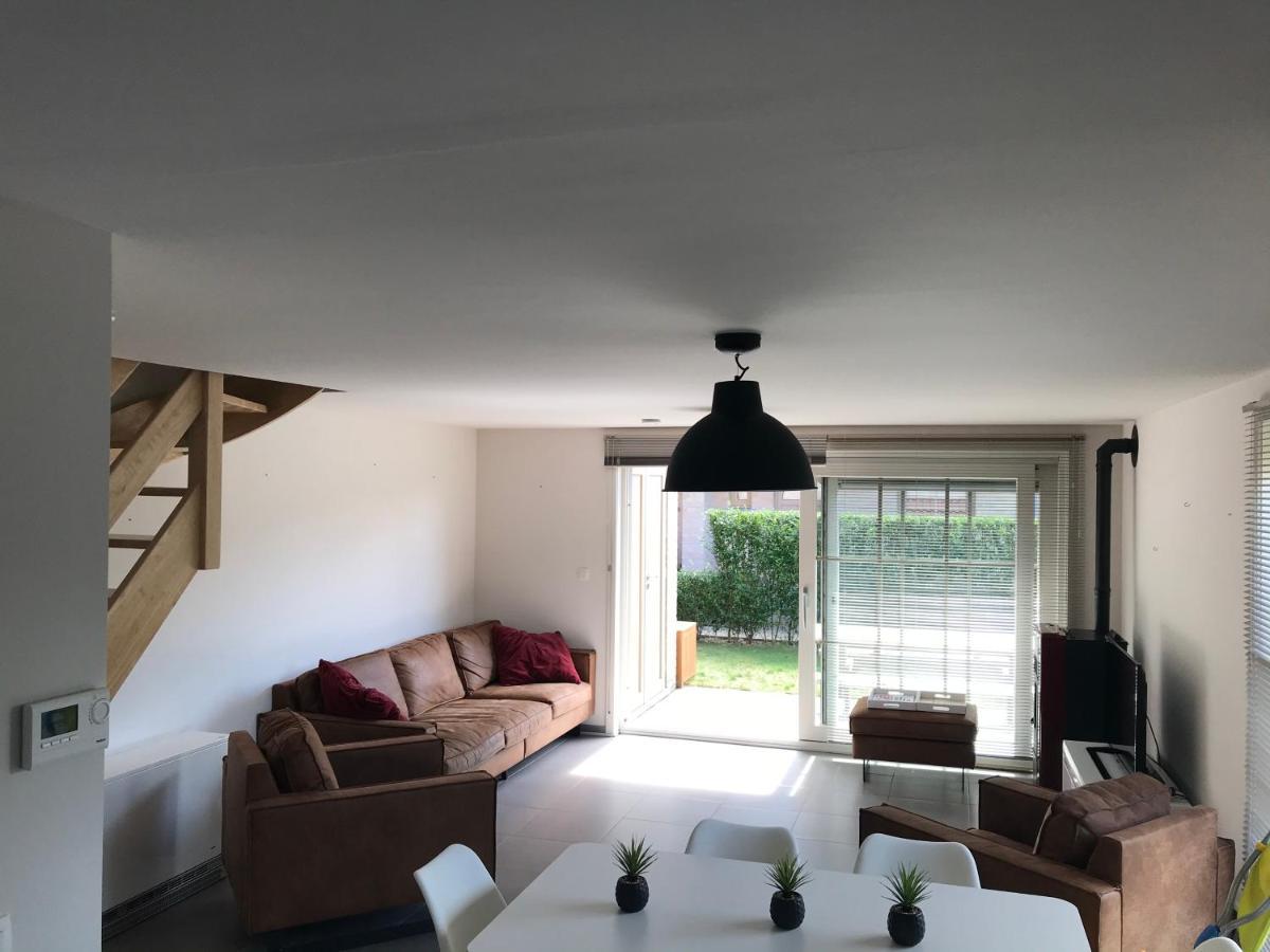 Vakantiehuisje De Panne Vlak Aan Plopsaland En De Zee Luaran gambar