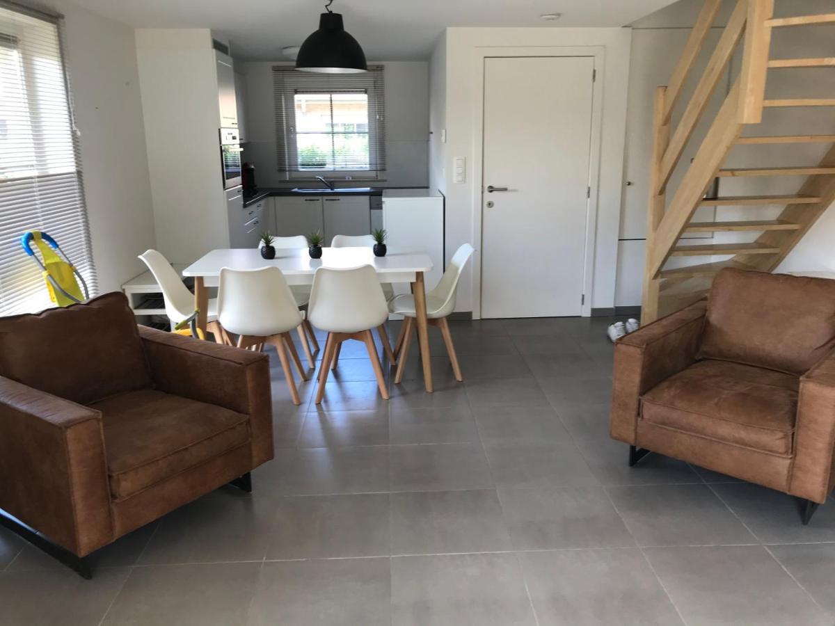 Vakantiehuisje De Panne Vlak Aan Plopsaland En De Zee Luaran gambar