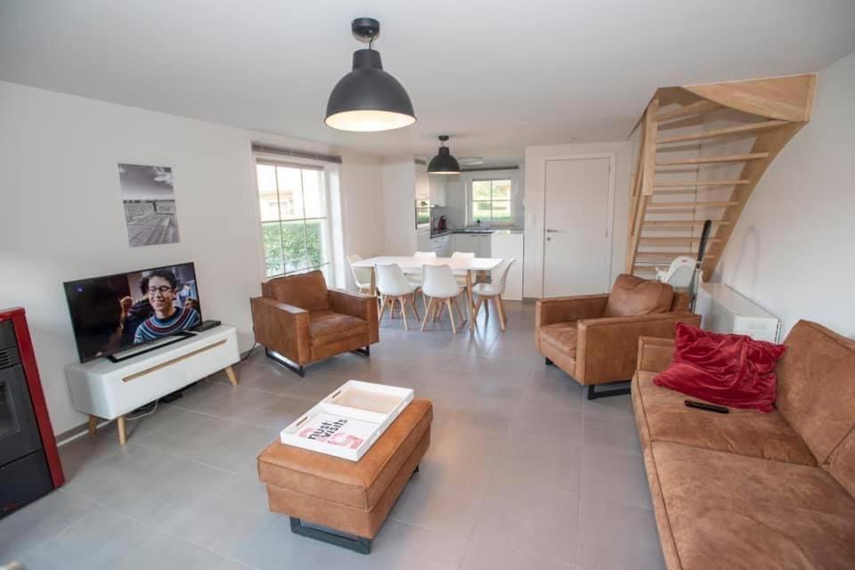 Vakantiehuisje De Panne Vlak Aan Plopsaland En De Zee Luaran gambar